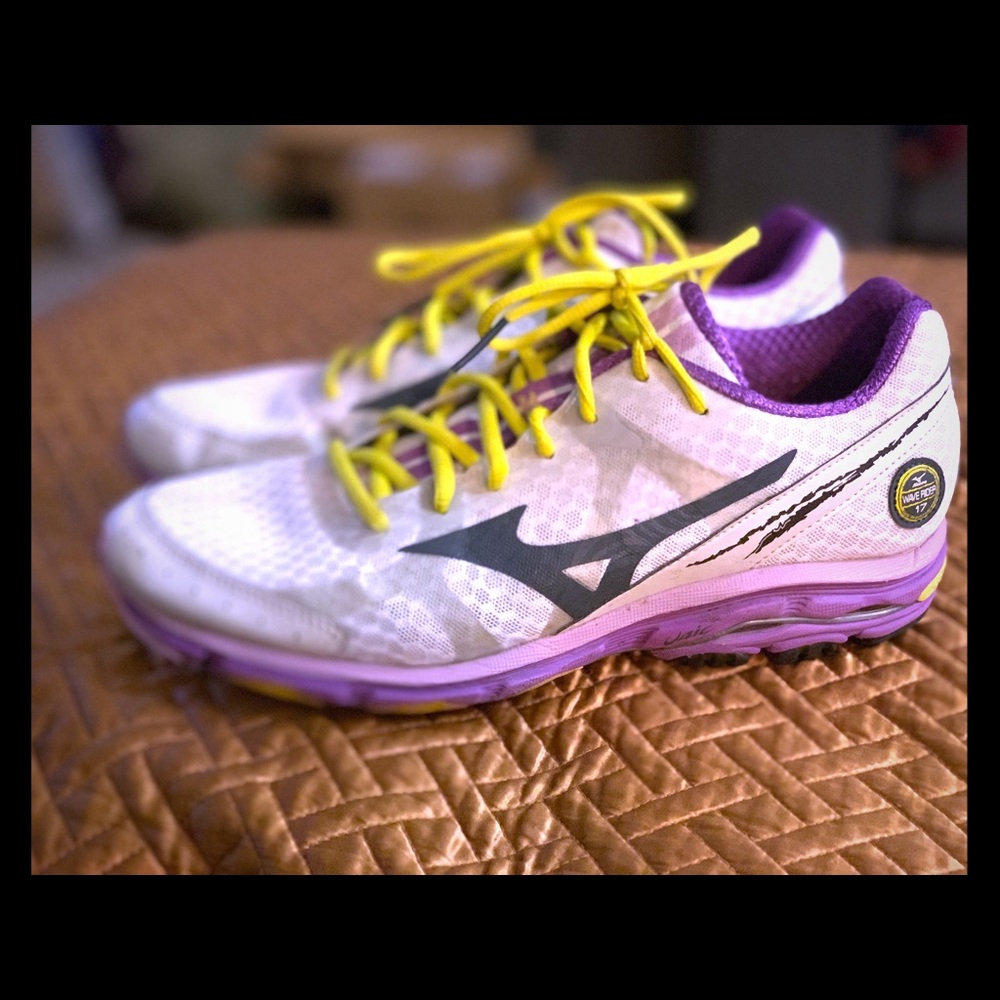 Mizuno Wave Riders 17
